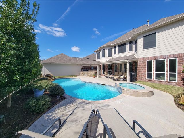 56 Amberstone Drive, Sugar Land, TX 77479