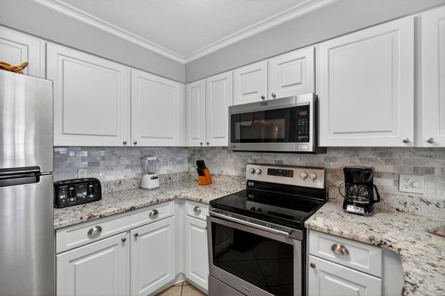 1002 Highway 98 1417, Destin, FL 32541