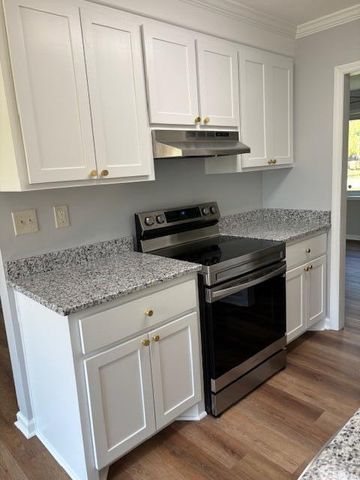 7719 Mendelwood Drive, North Charleston, SC 29418