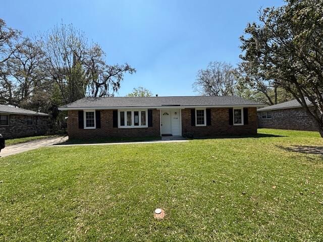 7719 Mendelwood Drive, North Charleston, SC 29418