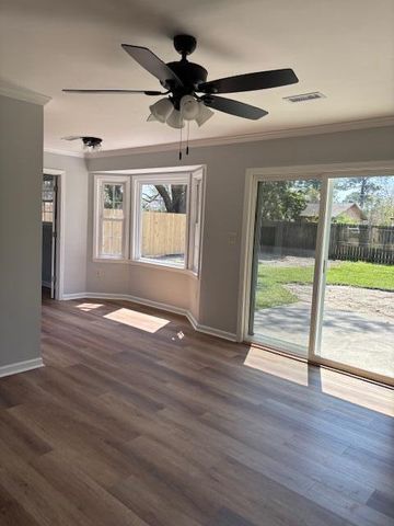 7719 Mendelwood Drive, North Charleston, SC 29418