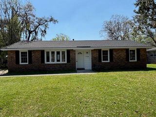 7719 Mendelwood Drive, North Charleston, SC 29418