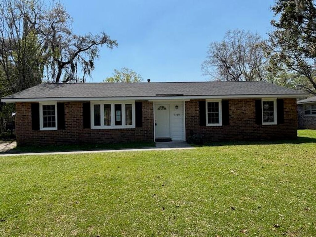 7719 Mendelwood Drive, North Charleston, SC 29418