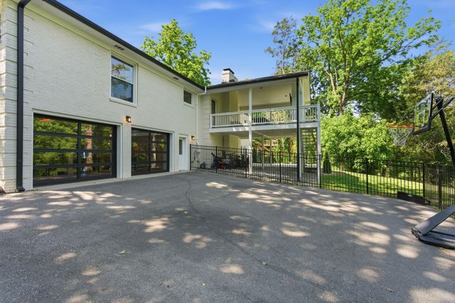 5433 Hill Road Cir, Nashville, TN 37220