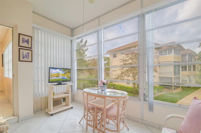 3431 NW 50th Avenue 213, Lauderdale Lakes, FL 33319