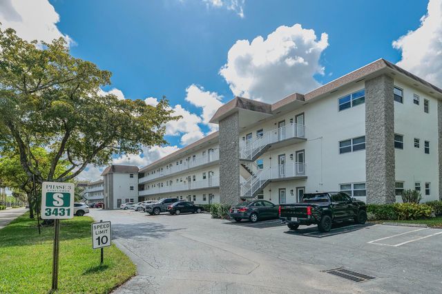 3431 NW 50th Avenue 213, Lauderdale Lakes, FL 33319