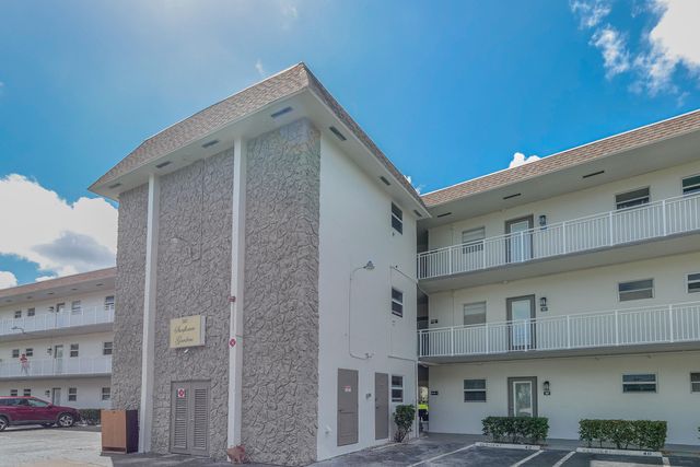 3431 NW 50th Avenue 213, Lauderdale Lakes, FL 33319