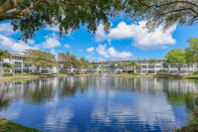 3431 NW 50th Avenue 213, Lauderdale Lakes, FL 33319