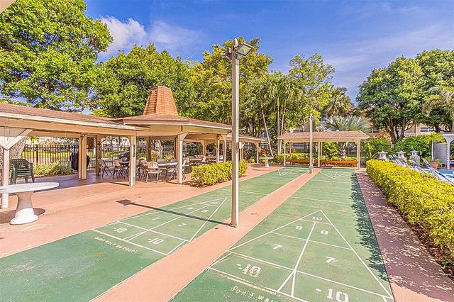 3431 NW 50th Avenue 213, Lauderdale Lakes, FL 33319