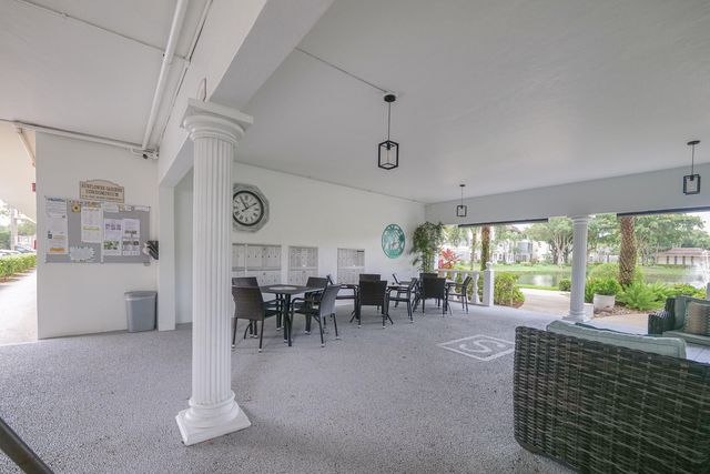 3431 NW 50th Avenue 213, Lauderdale Lakes, FL 33319