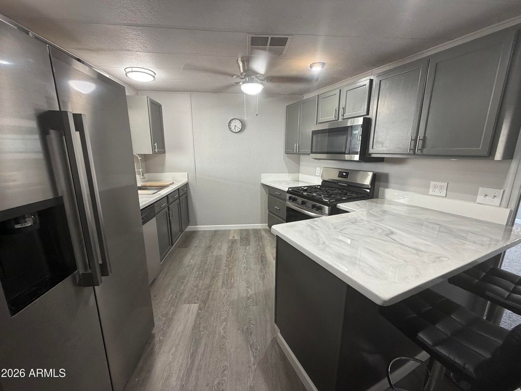 10701 N 99TH Avenue 211, Peoria, AZ 85345 — photo 3