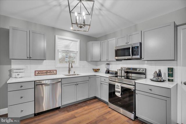 1415 LINCOLN AVE, West Deptford, NJ 08096