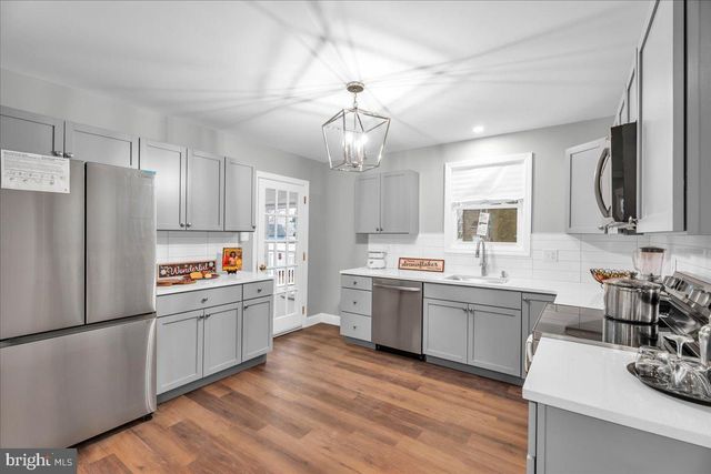 1415 LINCOLN AVE, West Deptford, NJ 08096