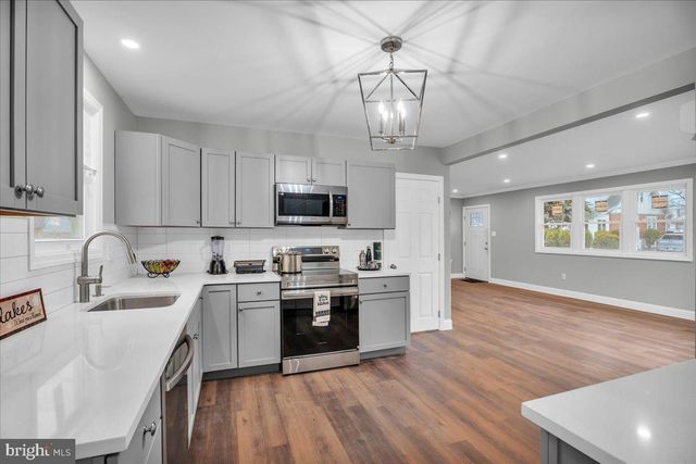 1415 LINCOLN AVE, West Deptford, NJ 08096