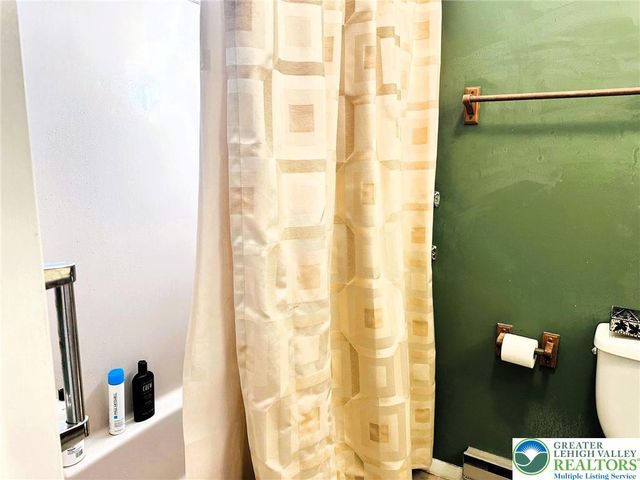 85 Covington Place, Catasauqua Boro, PA 18032