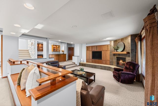 3209 S Nic Ann Ct Court, Sioux Falls, SD 57103