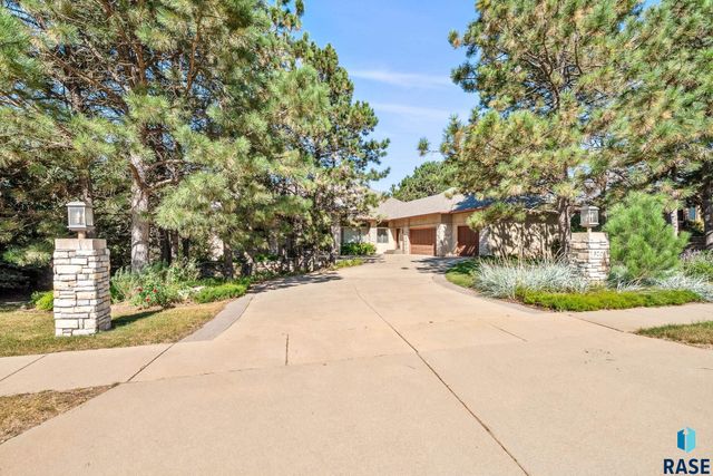 3209 S Nic Ann Ct Court, Sioux Falls, SD 57103