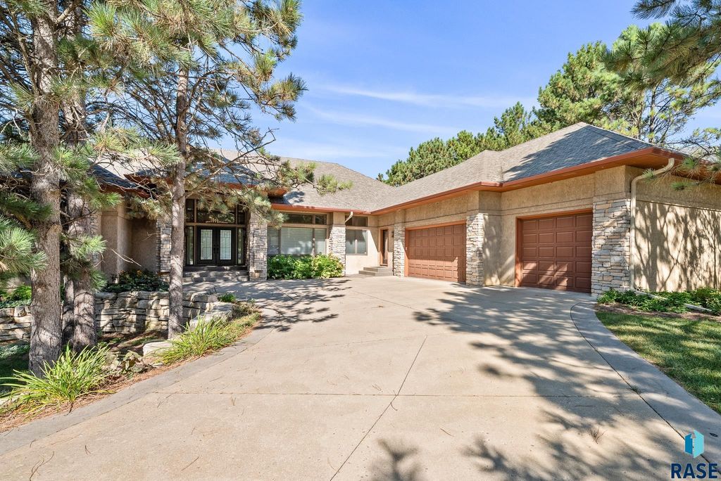 3209 S Nic Ann Ct Court, Sioux Falls, SD 57103