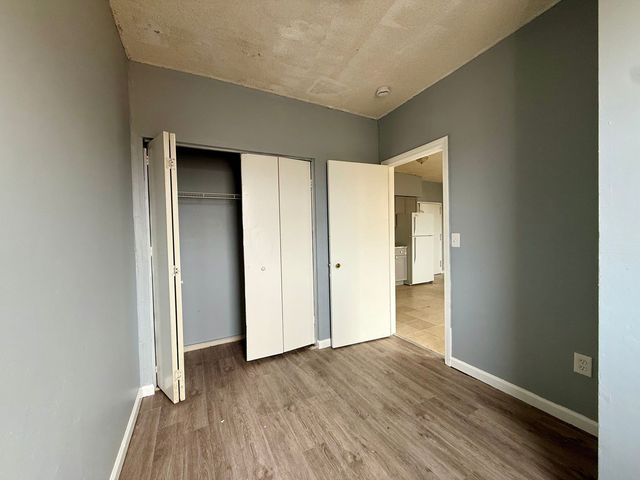 132 Locust Street 14, Waterbury, CT 06704