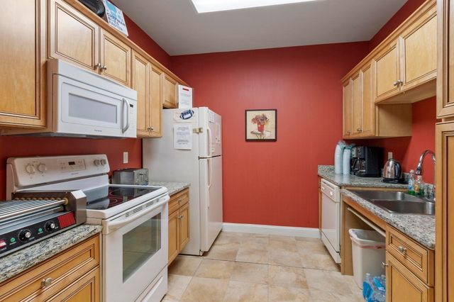 1204 Emerald Court 1204, Tewksbury, MA 01876