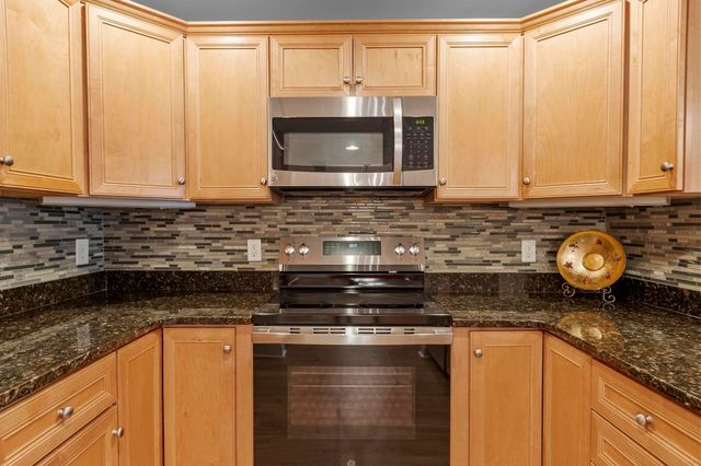 1204 Emerald Court 1204, Tewksbury, MA 01876
