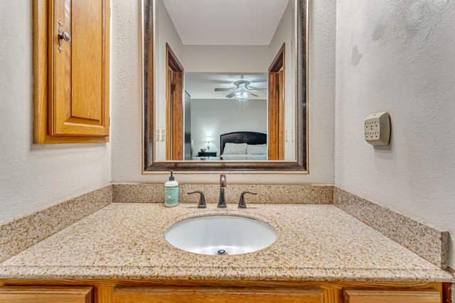 200 Long Leaf Court, Niceville, FL 32578