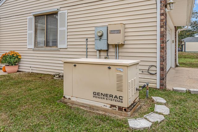 200 Long Leaf Court, Niceville, FL 32578