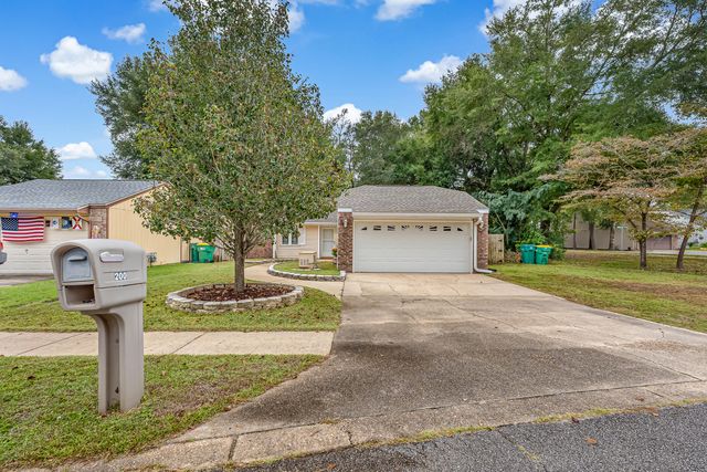 200 Long Leaf Court, Niceville, FL 32578