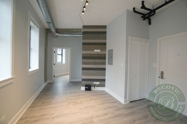 7645 N SHERIDAN Road 113, Chicago, IL 60626