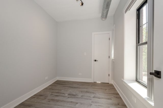 7645 N SHERIDAN Road 113, Chicago, IL 60626