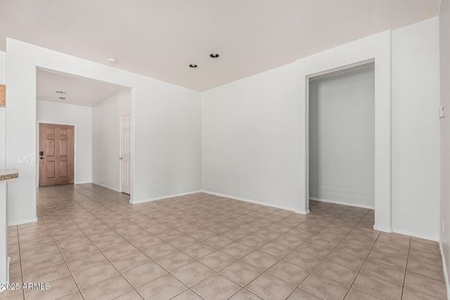 513 S 115TH Drive, Avondale, AZ 85323