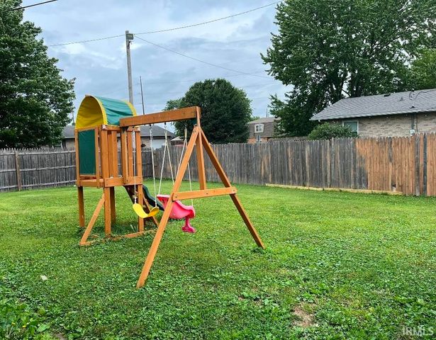 453 Sunset Drive, Mount Vernon, IN 47620