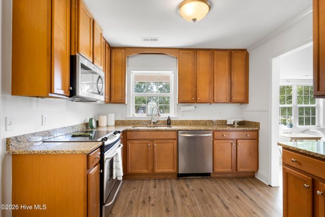122 Spartan Road, Wilmington, NC 28405