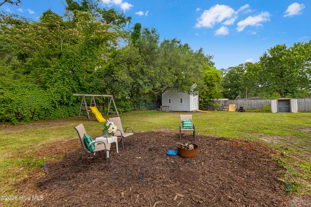 122 Spartan Road, Wilmington, NC 28405