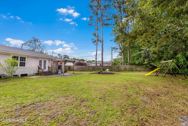 122 Spartan Road, Wilmington, NC 28405