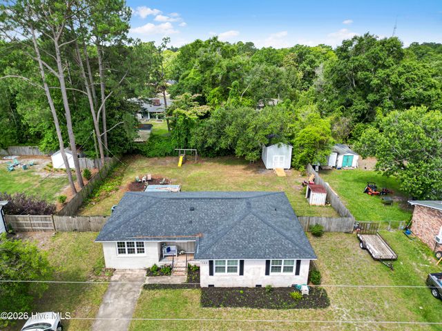 122 Spartan Road, Wilmington, NC 28405