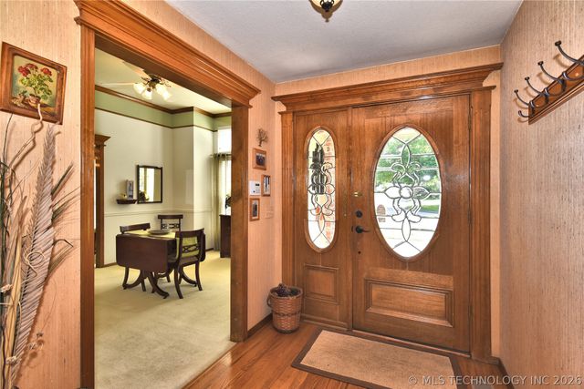 8704 S Delaware Place, Tulsa, OK 74137