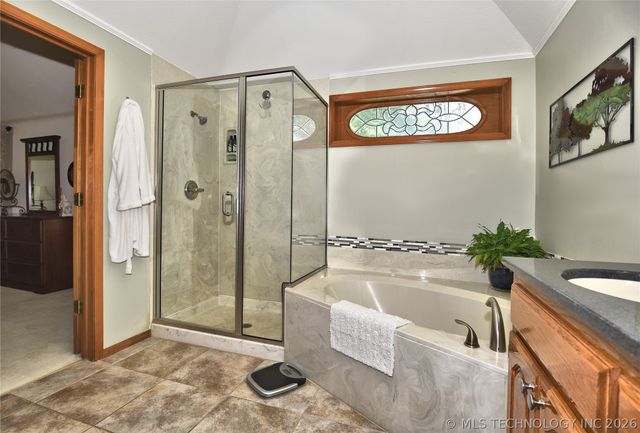 8704 S Delaware Place, Tulsa, OK 74137