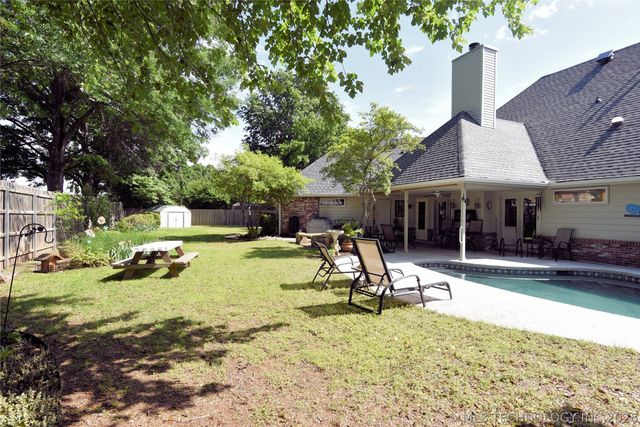 8704 S Delaware Place, Tulsa, OK 74137