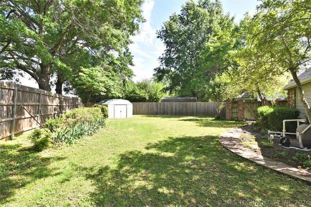 8704 S Delaware Place, Tulsa, OK 74137