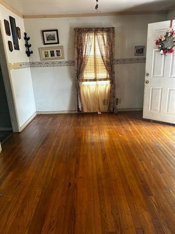 286 Tompkins Street, Gary, IN 46406