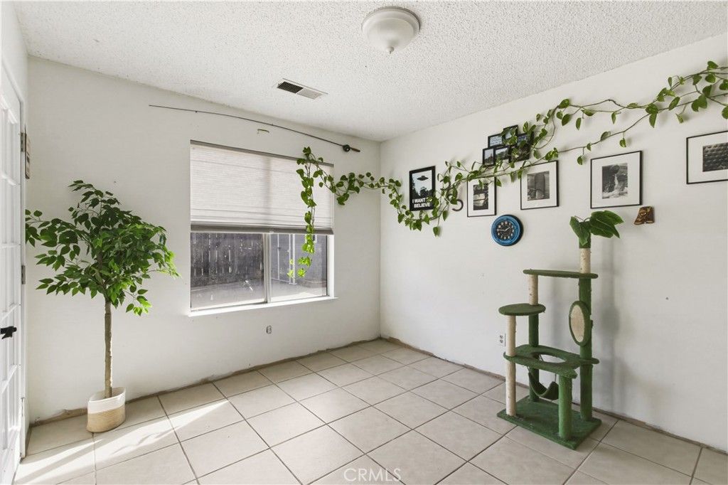 Image 15 of property listing at 1418 Nut Tree, Livingston, CA 95334