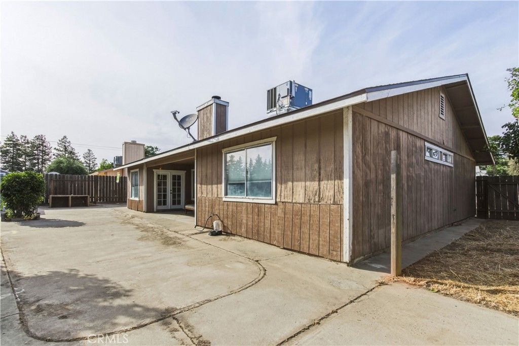 Image 27 of property listing at 1418 Nut Tree, Livingston, CA 95334