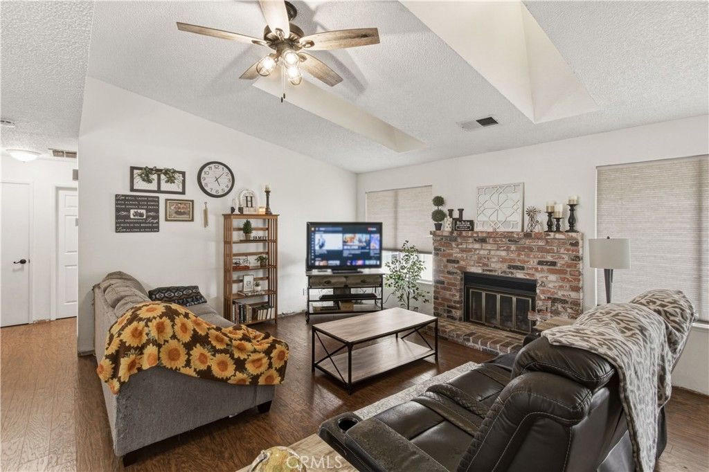 Image 6 of property listing at 1418 Nut Tree, Livingston, CA 95334
