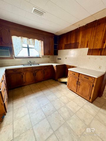 434 Highway 83, Evergreen, AL 36401