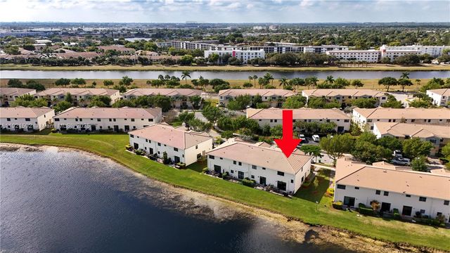 401 NE 194th Ln, Miami, FL 33179