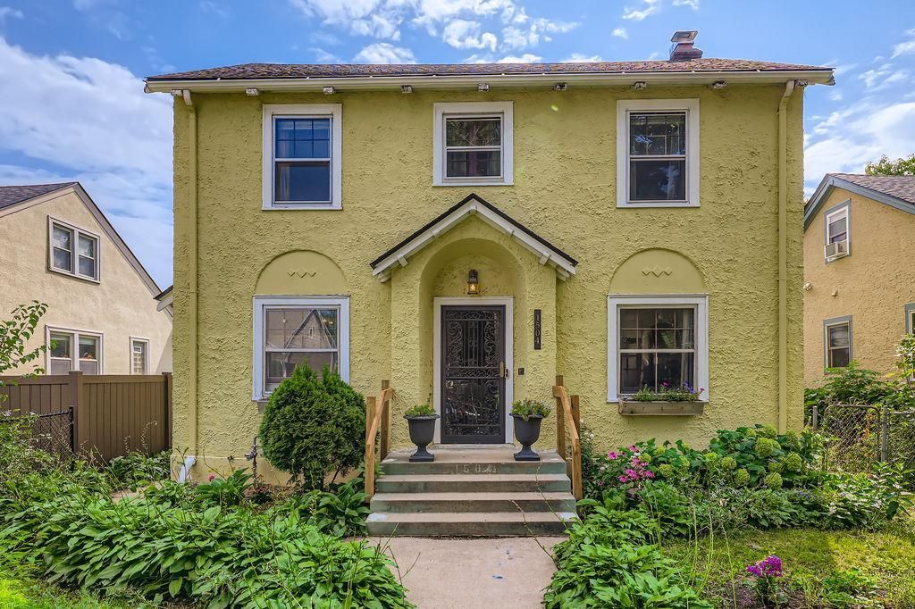 1504 Queen Avenue N, Minneapolis, MN 55411