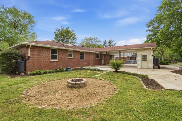 510 Rochelle Dr, Nashville, TN 37220