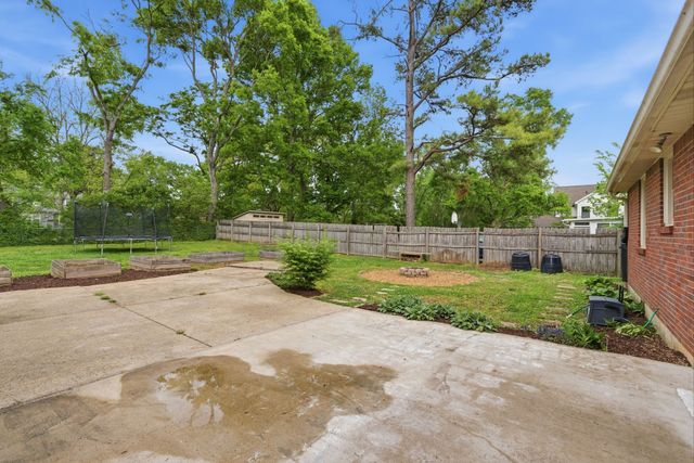 510 Rochelle Dr, Nashville, TN 37220