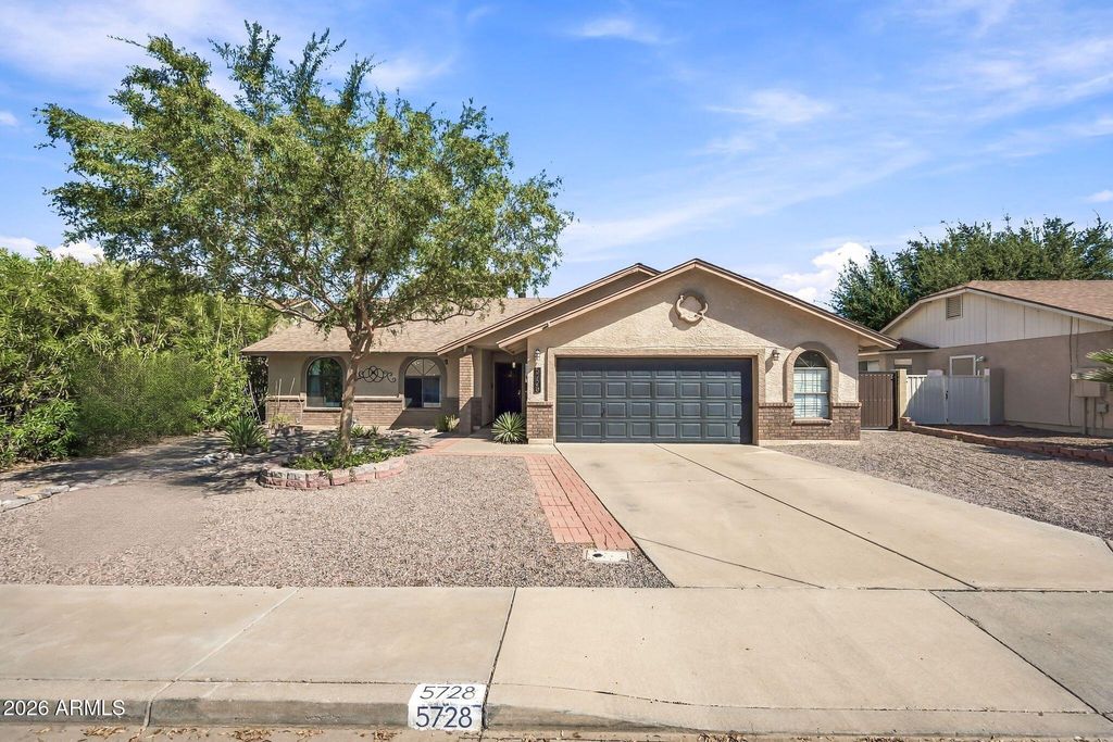 5728 E ENROSE Street, Mesa, AZ 85205 — exterior